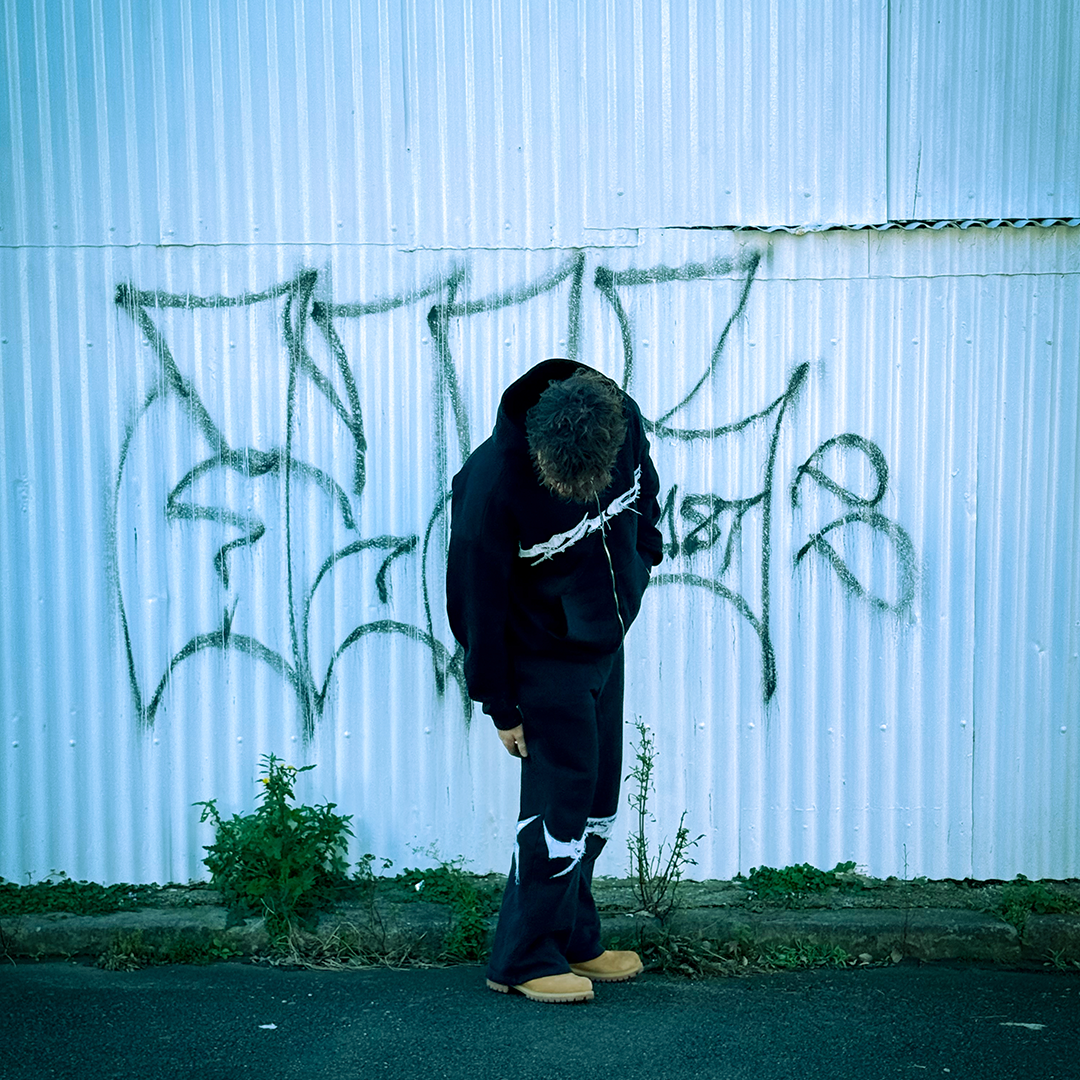 Frayed Noir Zip Up
