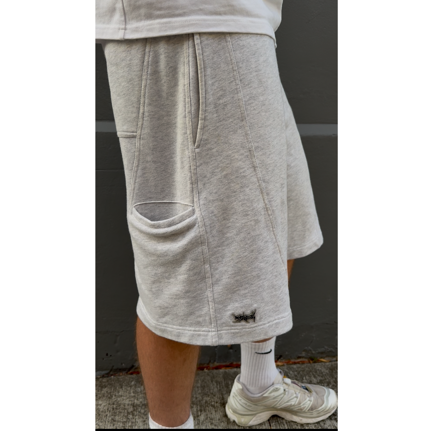 Grise Shorts